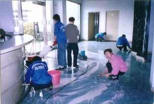 專業(yè)地板打蠟清洗保潔服務(wù)，讓空間煥然一新